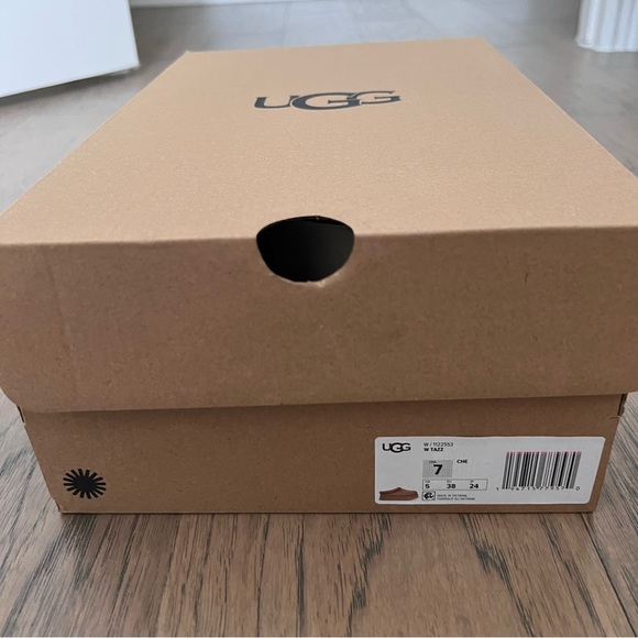 BNWT! UGG Tazz platform in Chestnut - Picture 8 of 9